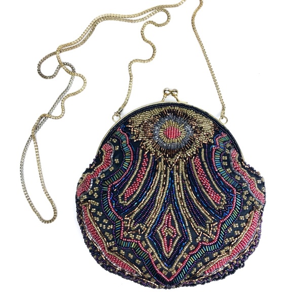Vintage Handbags - Vintage Handmade Beaded Kiss-lock Clutch Handbag